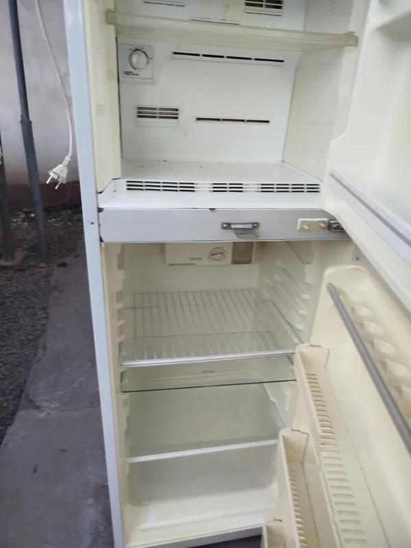 Продается холодильник 2 Продается холодильник 2