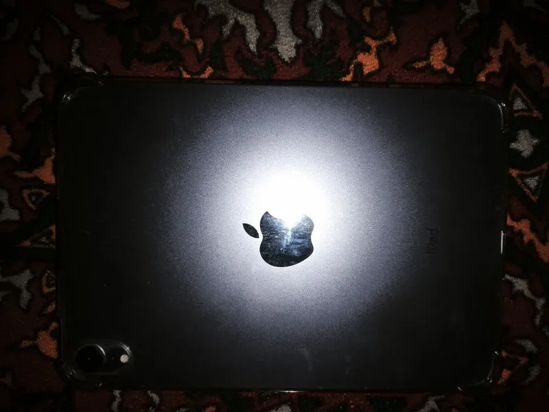 Ipad mini 6 karobka dakumenti bor olganimga kup bulmadi 2 qulman 2