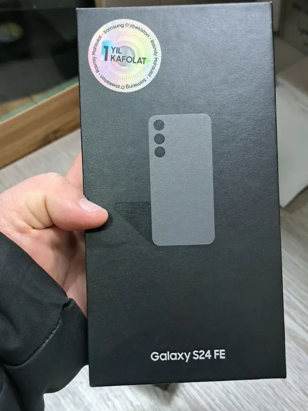 Samsung S24 FE память 8/256GB 2 Samsung S24 FE память 8/256GB 2