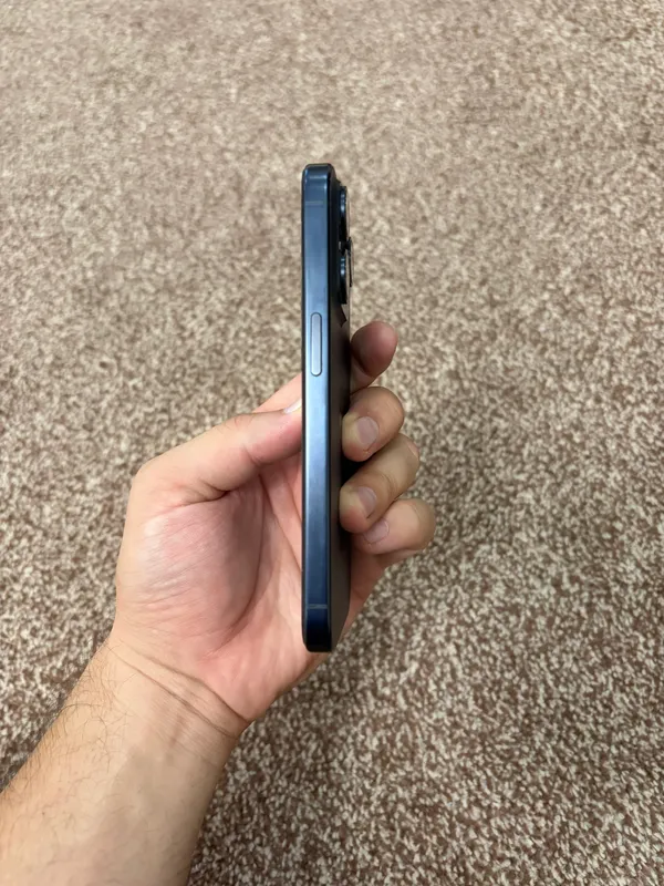 Iphone 15pro bluetitan 256gb — фото 6