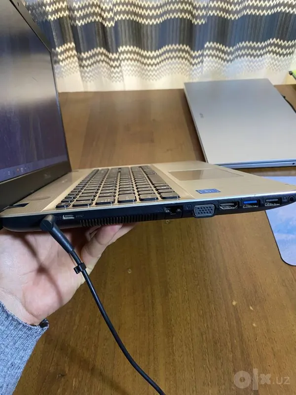 Noutbuk Asus X541SA 2 Noutbuk Asus X541SA 2