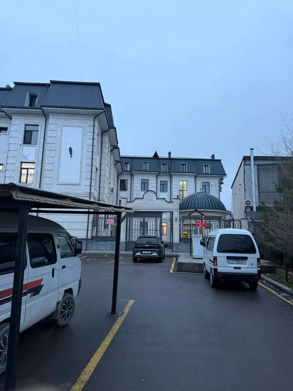 5 хоналик дуплекс квартира тепада 3 хона пасида 2 хона + кухня 4