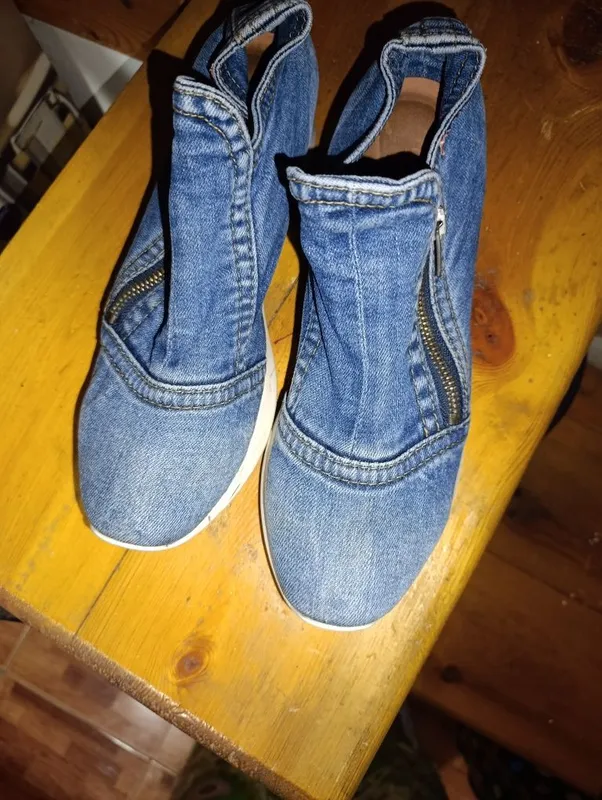Ayollar oyoq kiyimi 2