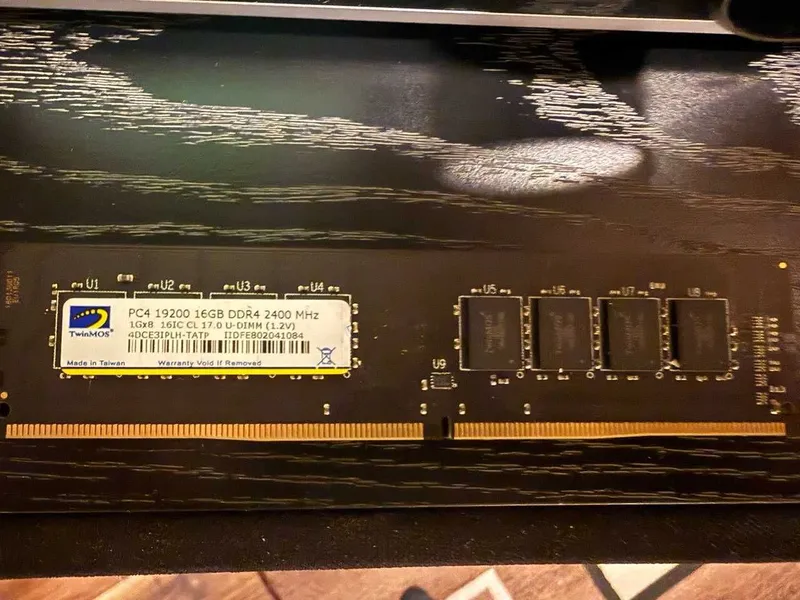 16GB DDR4 TwinMOS 2400MHZ