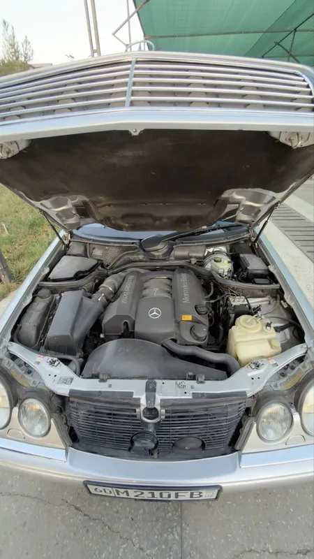 Mercedes benz w210 E280 8