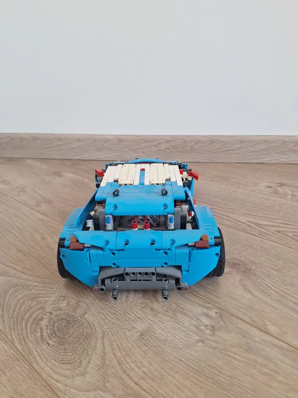LEGO Technic Rally Car (42077) 4 LEGO Technic Rally Car (42077) 4