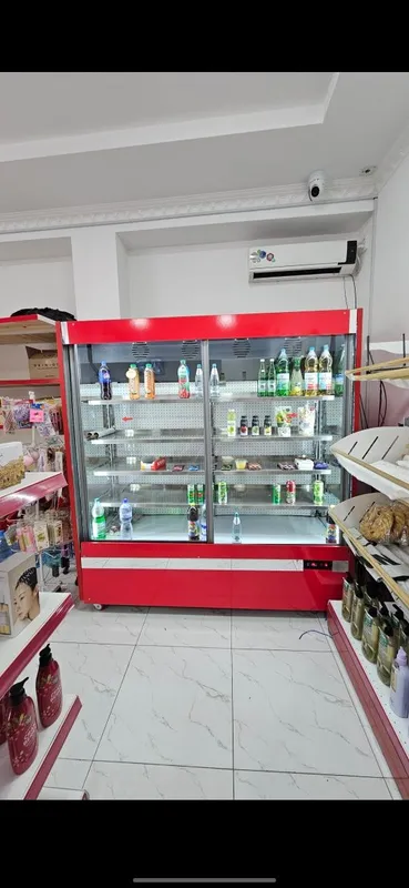 Продается витринный холодильник 4 Продается витринный холодильник 4