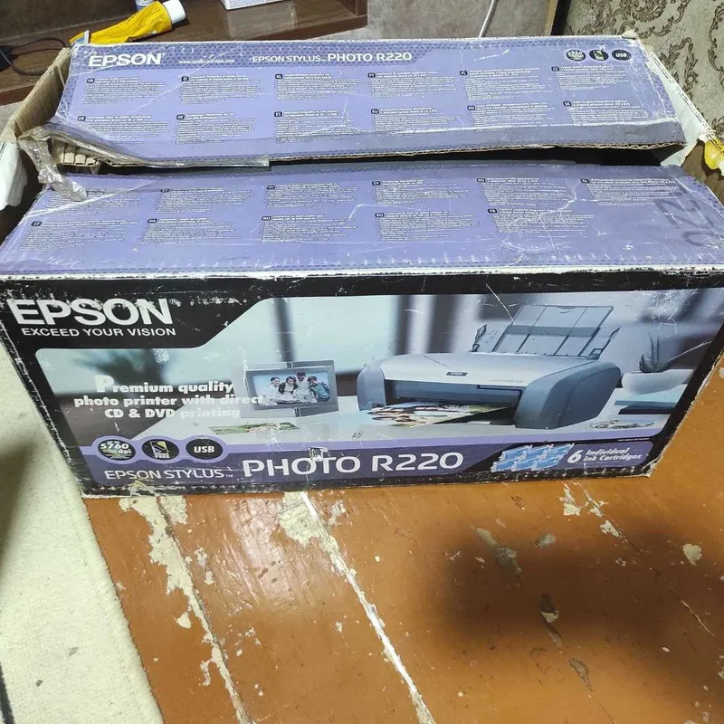 Принтер Epson r220 4