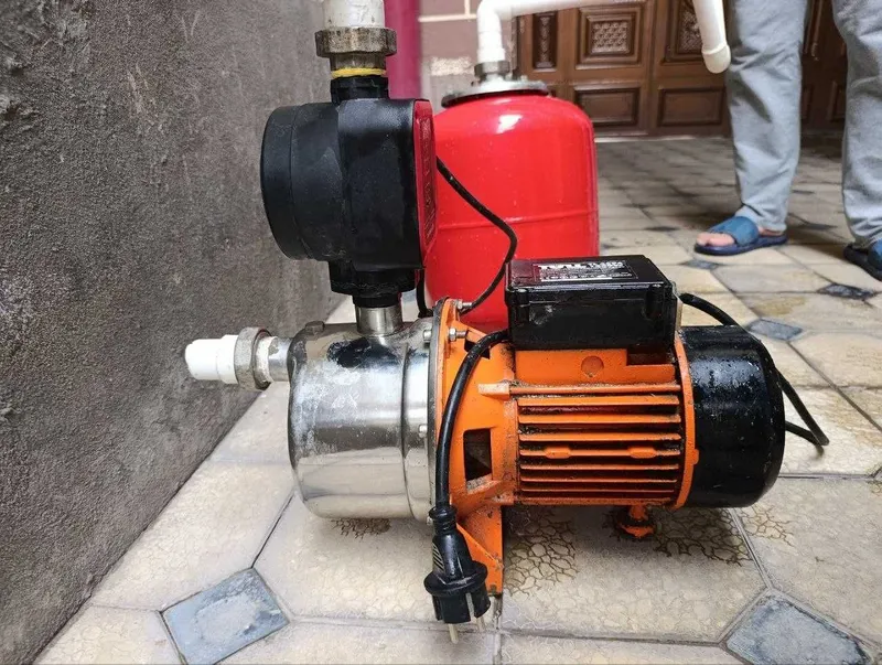 Suv nasosi komplekt sotiladi 1300W + avtomatika + 19L bak — фото 2