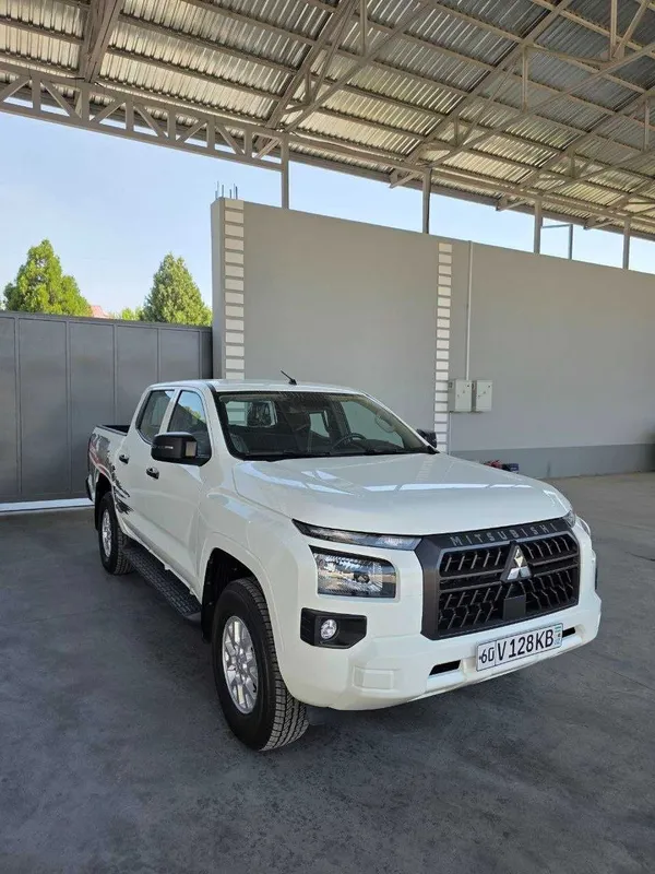 Mitsubishi L200GLX Pick up 3 Mitsubishi L200GLX Pick up 3