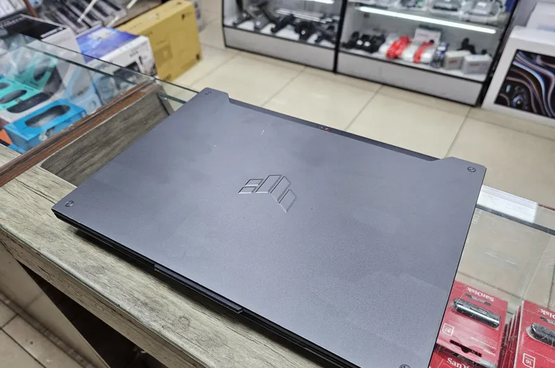 Asus TUF Gaming Core i7 + RTX3050 4 Asus TUF Gaming Core i7 + RTX3050 4