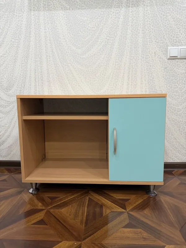 деревянный комод