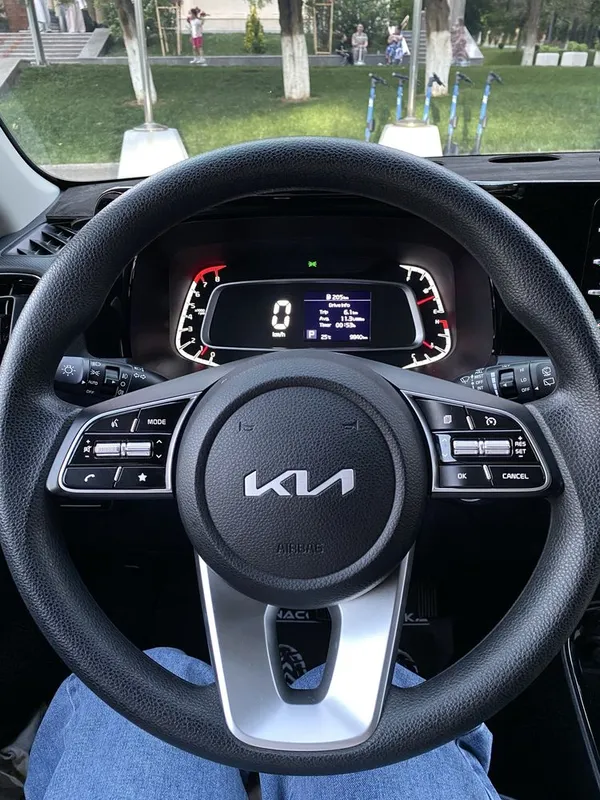 Kia Sonet LUXE Автомат — фото 6
