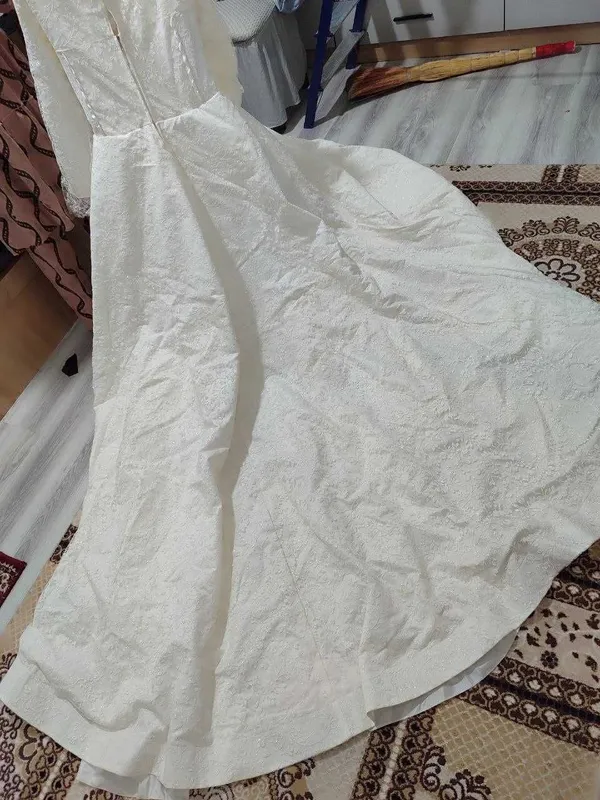 Kelin ko`ylak bir marta kiyilgan 3