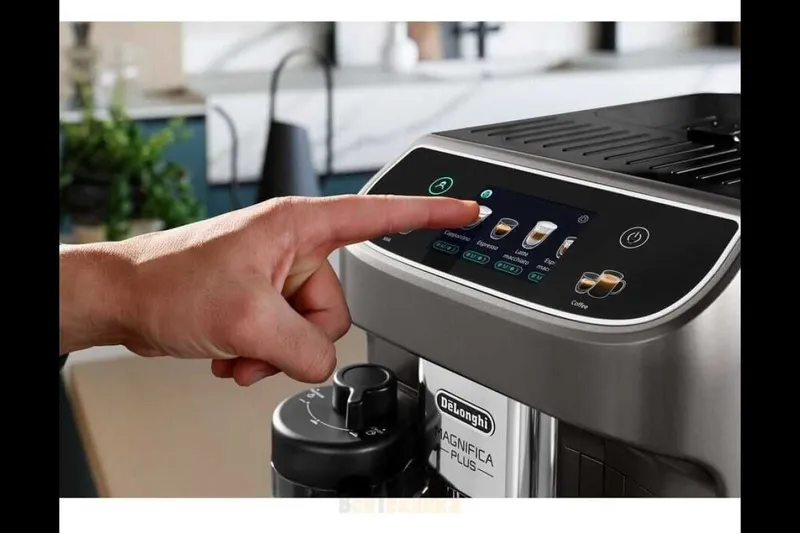 Кофемашина DeLonghi Magnifica Plus ECAM320.70 TB 4 Кофемашина DeLonghi Magnifica Plus ECAM320.70 TB 4