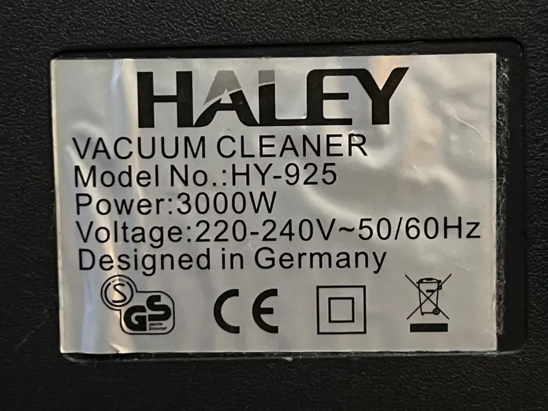 Пылесос HALEY HY-925 8 Пылесос HALEY HY-925 8
