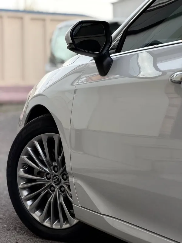 Toyota Avalon Limited — фото 2