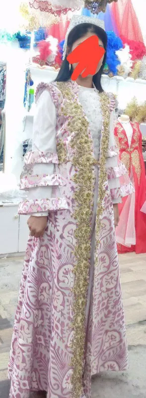 sotiladi 2marta kiyilgan 250