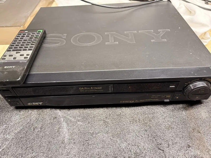 Видеомагнитофон Sony SLV-X57ME ,4 головочный 4 Видеомагнитофон Sony SLV-X57ME ,4 головочный 4