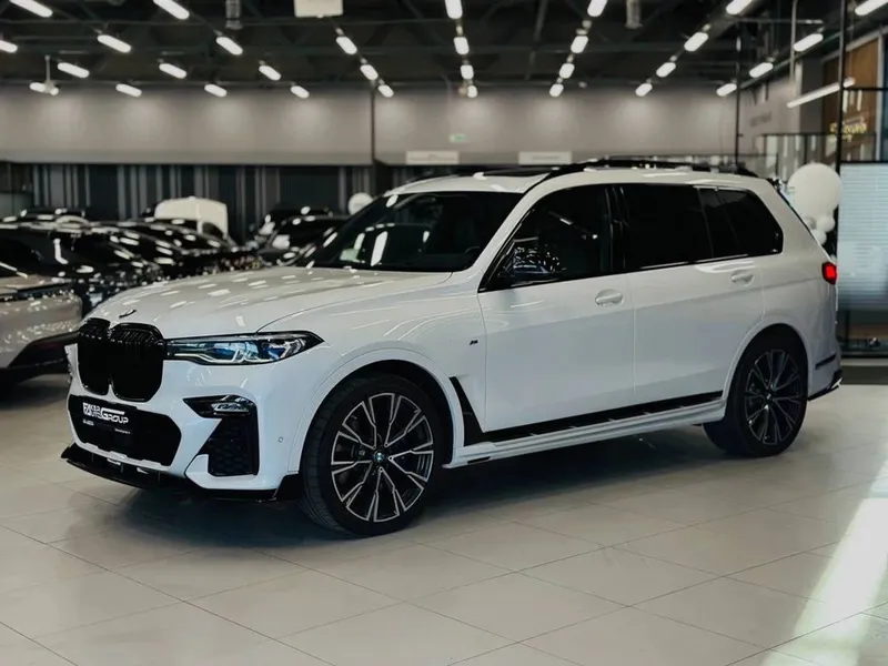 Продам свой Bmw x7 2020 full. Oficial Продам свой Bmw x7 2020 full. Oficial