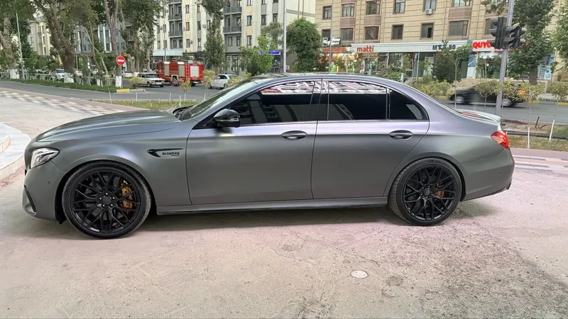 Mercedes benz AMG W213 E63s 3 Mercedes benz AMG W213 E63s 3