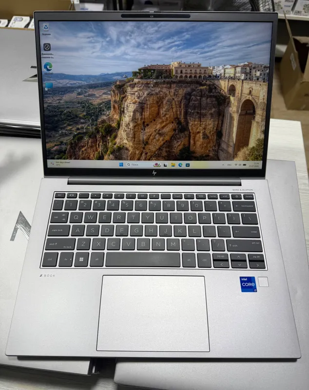 Hp Zbook Firefly 14 G9 Core i7-12 16/512/T550 4GB 1