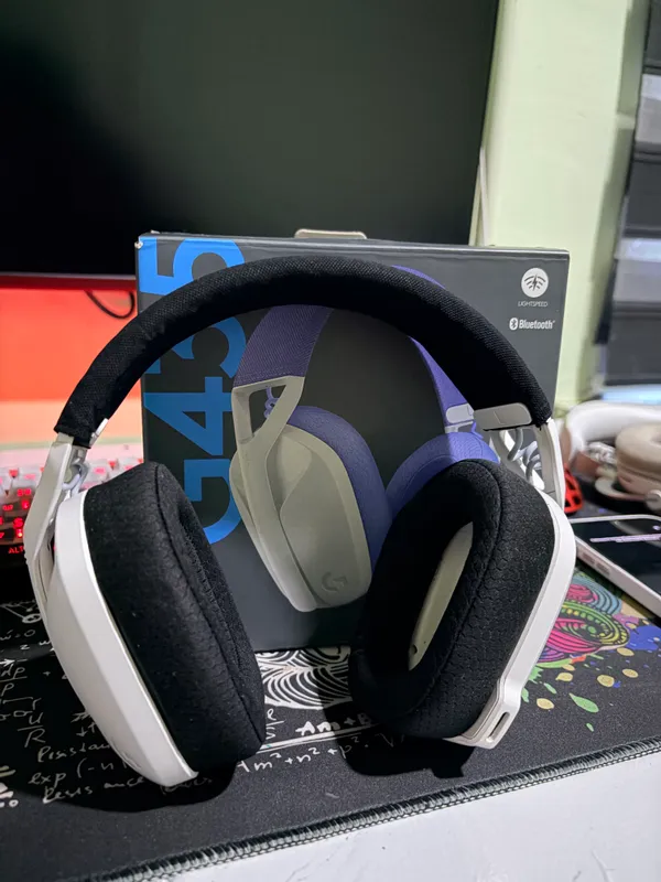 продам наушники Logitech G435.