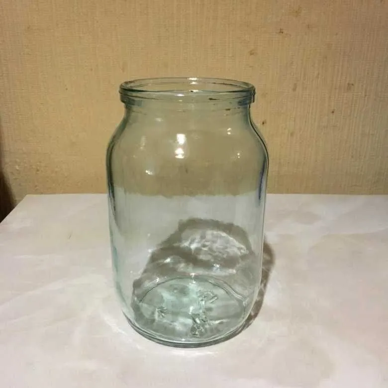 Продаются банки литровые