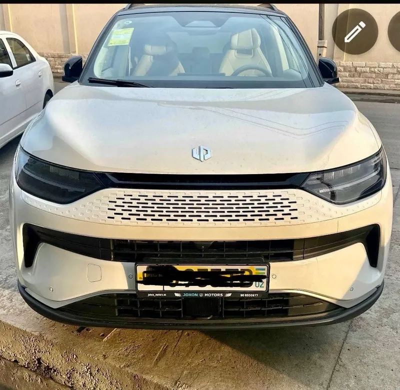Leapmotor c11 гибрид фулл 1 Leapmotor c11 гибрид фулл 1