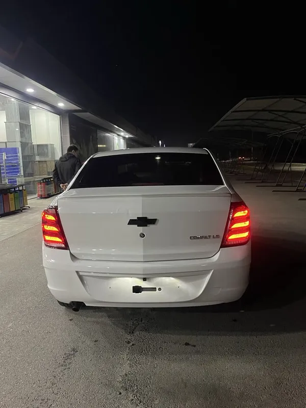 Chevrolet Cobalt 2
