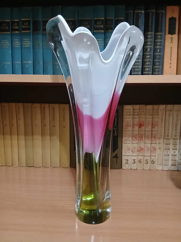 Вазы БОГЕМА продаются 2