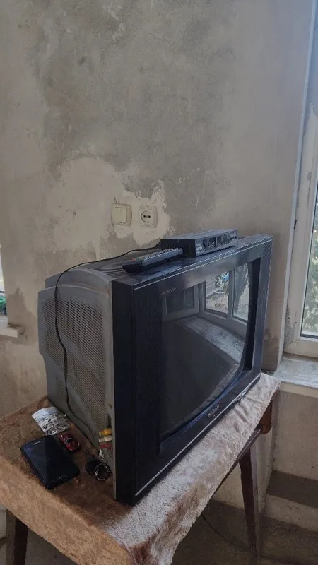 3ta televizor va 1ta vitechka 6 3ta televizor va 1ta vitechka 6