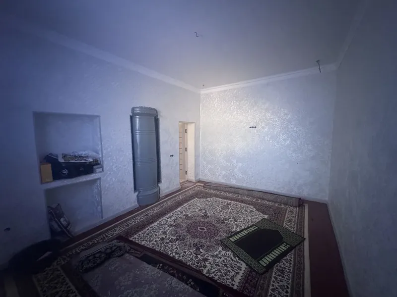 Assalomu alaykum qarshi shaxar maslazavoddan uy sotiladi 3 xonali 6