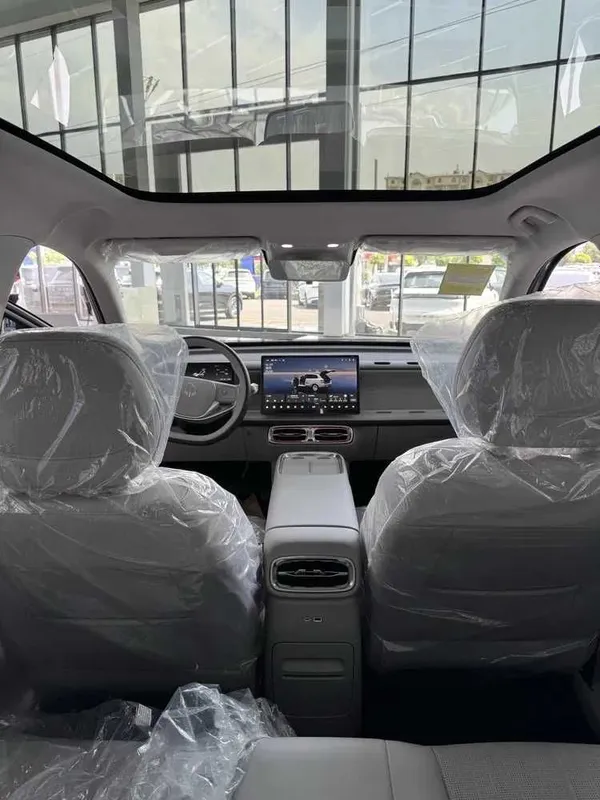 Leapmotor B10 600km full naxt va halol nasiya savdo 2