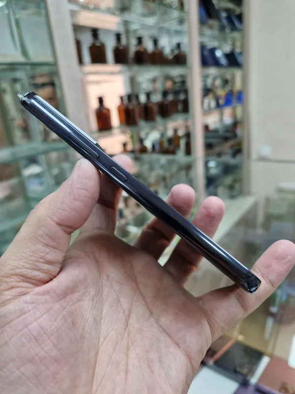 Samsung S22 4