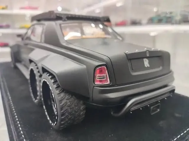 1:18 Rolls Royce Phantom 6x6 kolleksion model 6