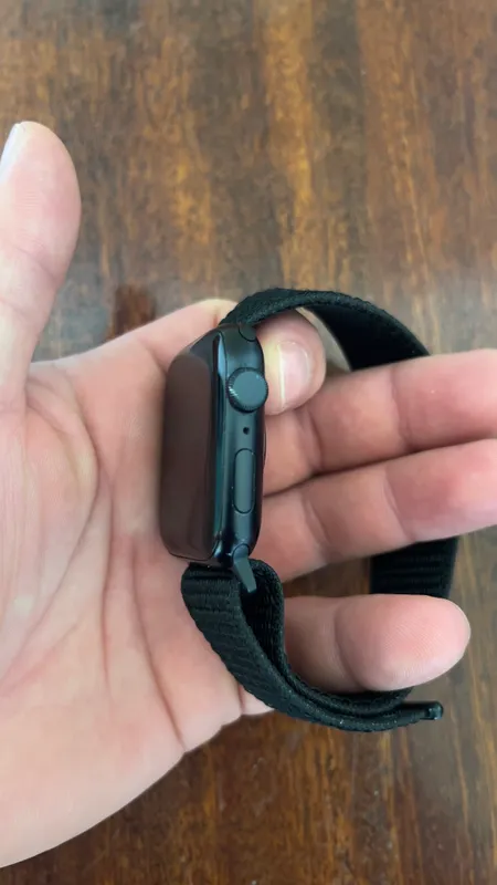 Aple watch se2 3