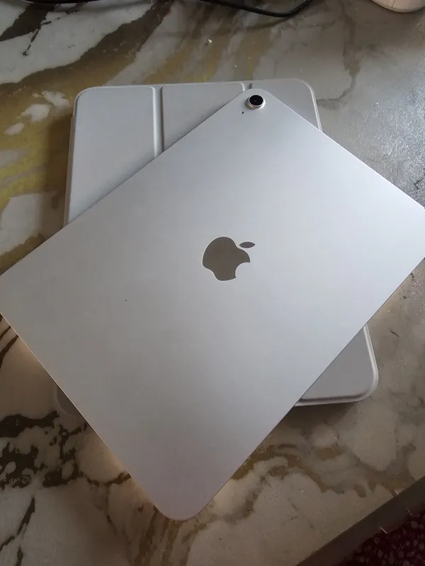 I Pad 11 a16 wi-fi sotiladi holati ideal 1 I Pad 11 a16 wi-fi sotiladi holati ideal 1