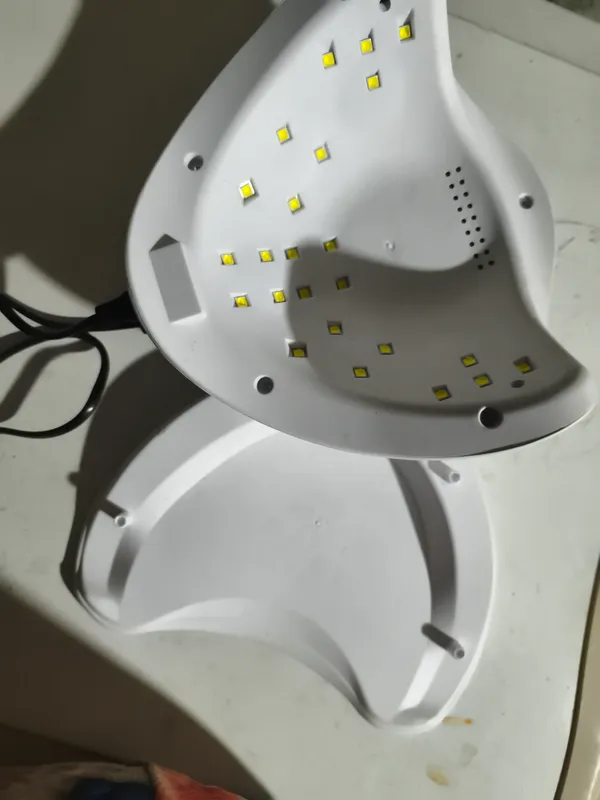 UVLED лампа, аппарат для маникюра 1 UVLED лампа, аппарат для маникюра 1