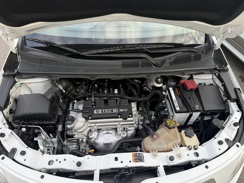 Cobalt chevrolet 2019 6
