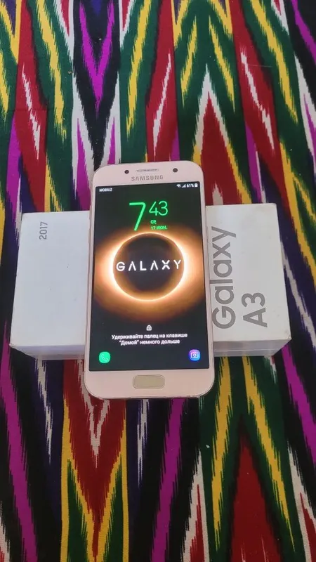 Samsung A3(2017).