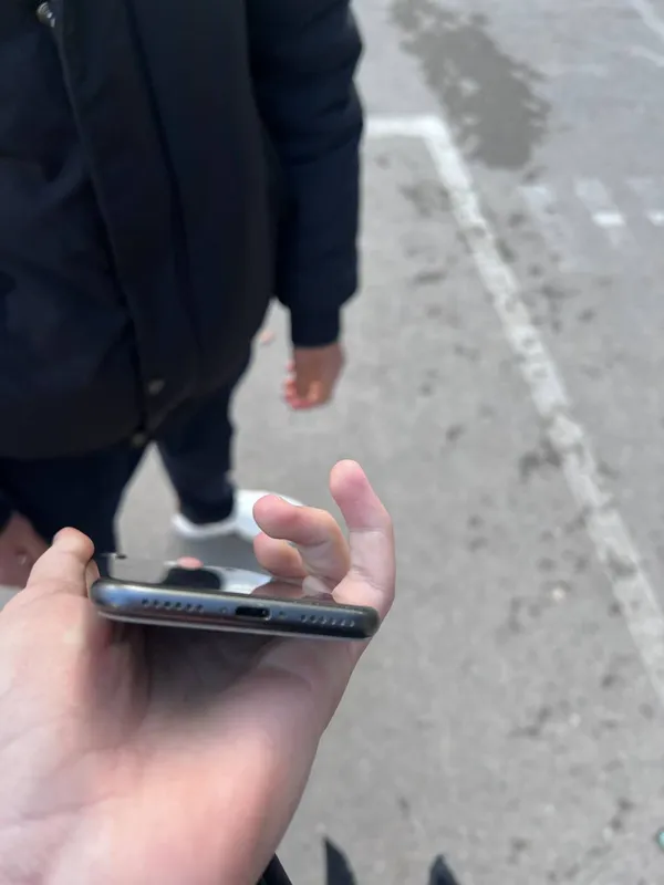 iPhone 8 64GB KH/A 3 iPhone 8 64GB KH/A 3