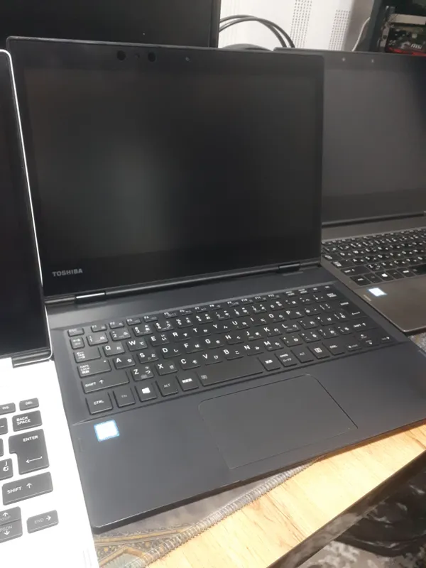 Ноутбук Toshiba dynabook с сенсорным экраном 7