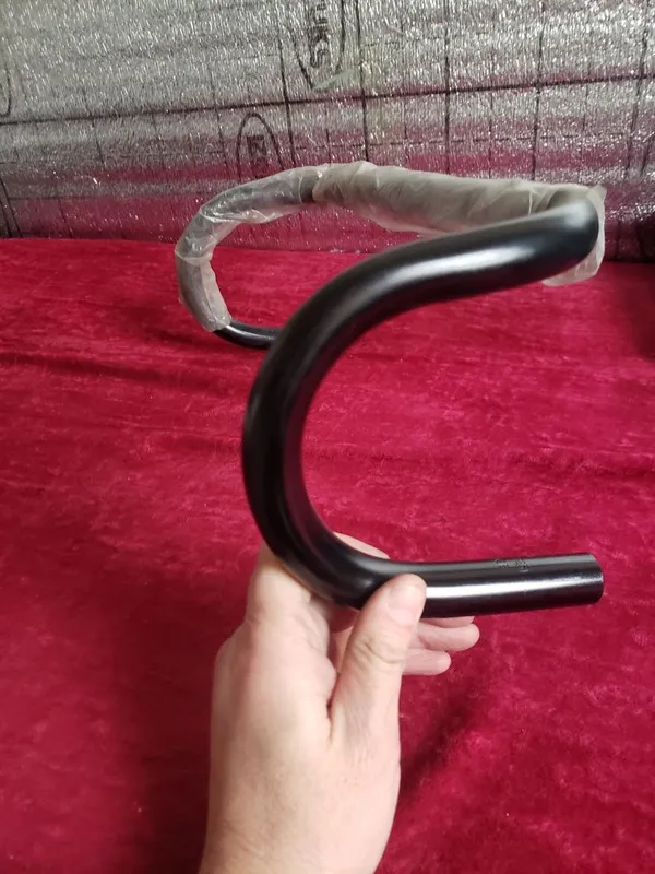 Руль шоссейный, баран.Покрышки SCHWALBE 26×2.35 1 Руль шоссейный, баран.Покрышки SCHWALBE 26×2.35 1
