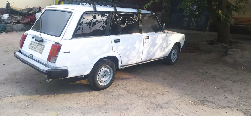 Vaz 2104. Sotiladi 2000 yil Vaz 2104. Sotiladi 2000 yil