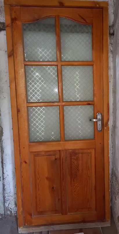 Eski eshik sotiladi