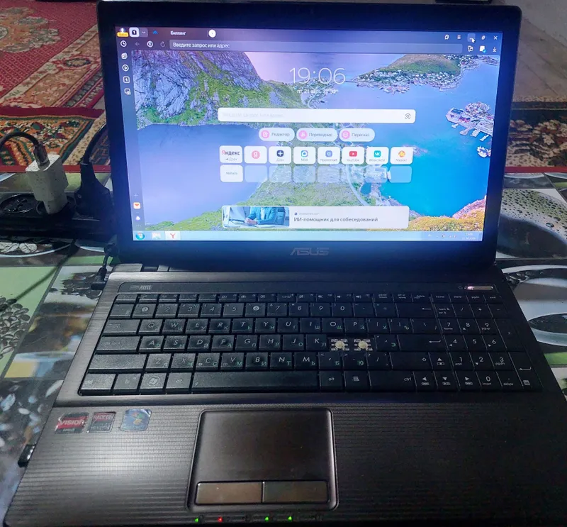 Noutbuk sotiladi Asus 1 Noutbuk sotiladi Asus 1