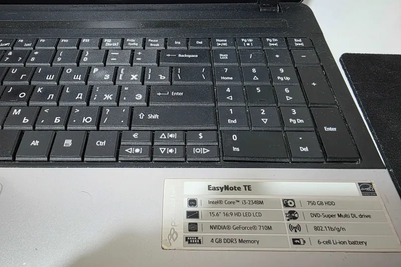 Ноутбук Packard bell 4