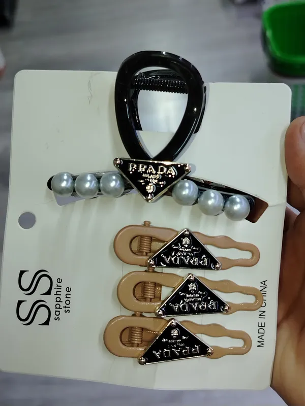 Prada zakolkq