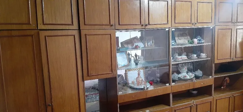 Стенка сотилади...